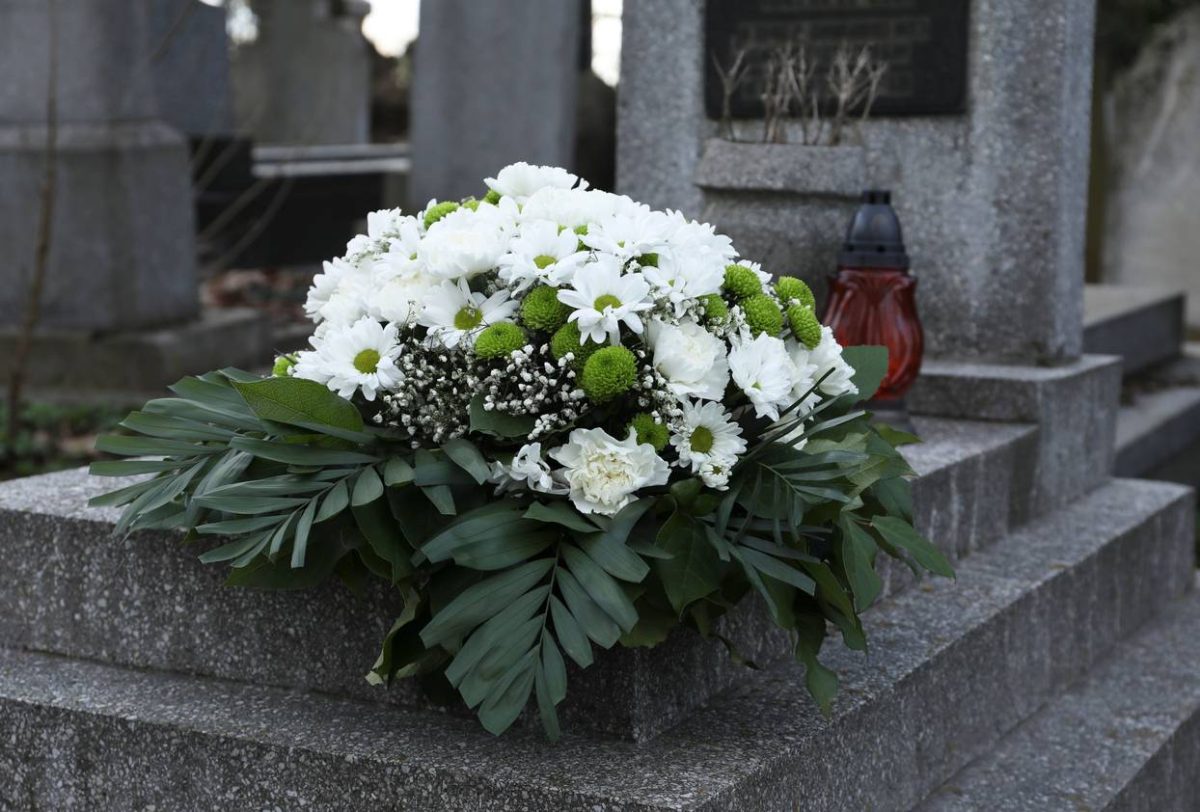 fleurs artificielles pour cimetière